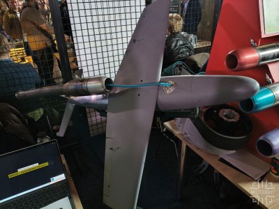 dron s pulsačním motorem.jpg