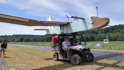 blázniví amící největší slow fly bubliny-sml.jpg